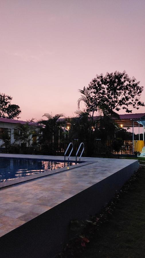 Hotel Mohor Retreat Alibag Exterior foto